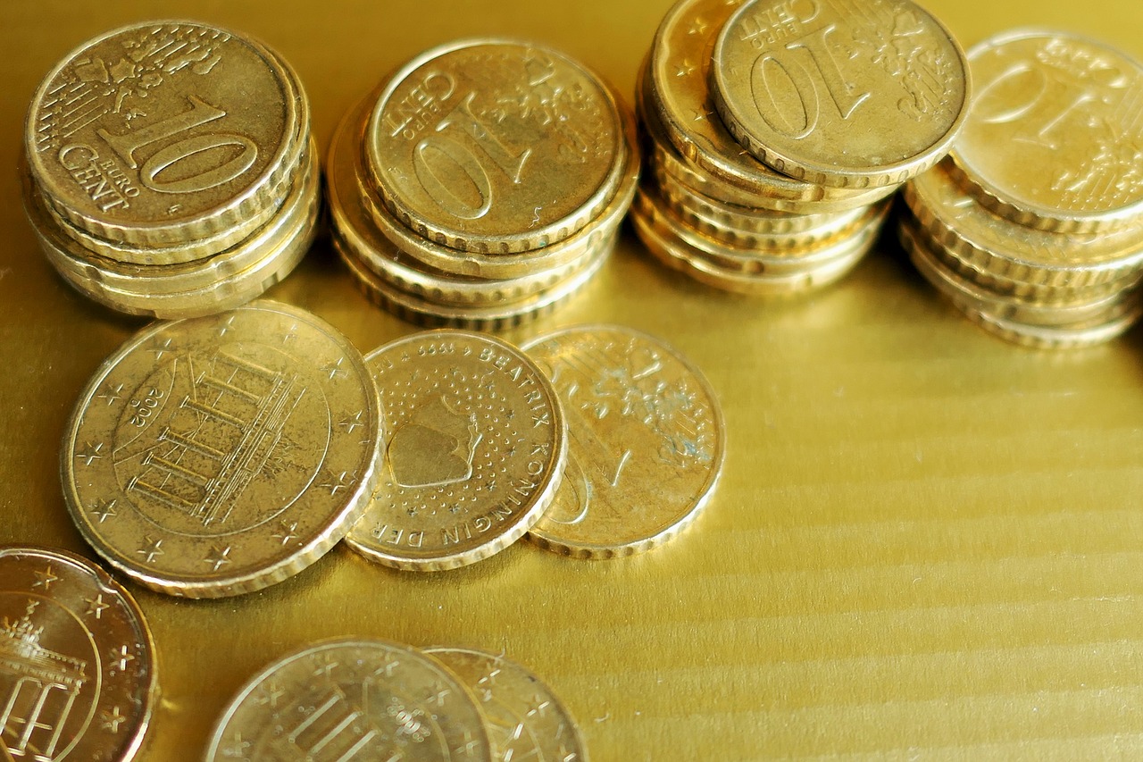 揭秘金融分析师薪资全貌，揭秘万元月薪背后的行业秘密