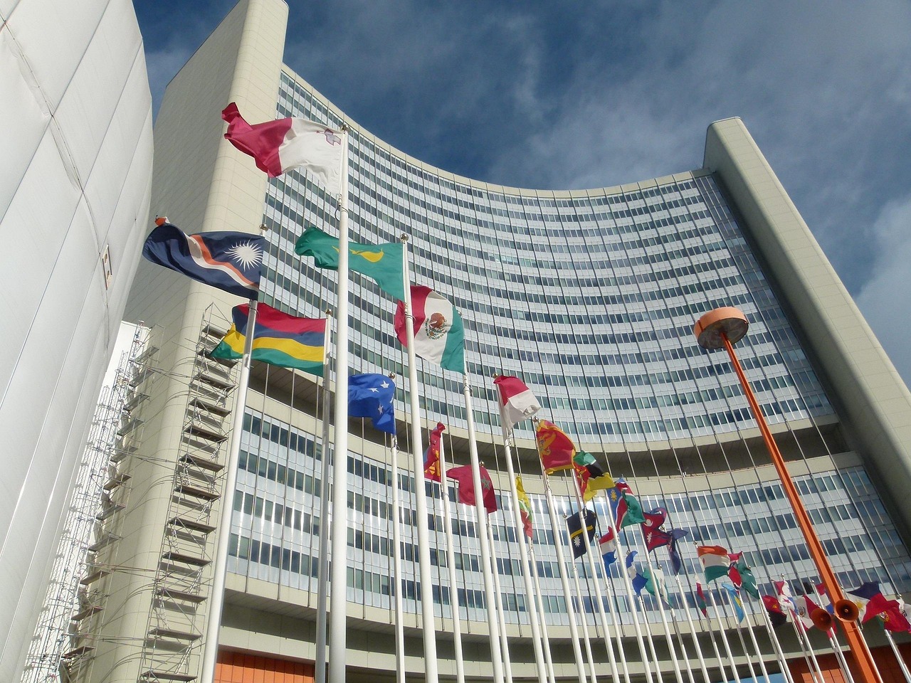 国际现货黄金市值实时查询中