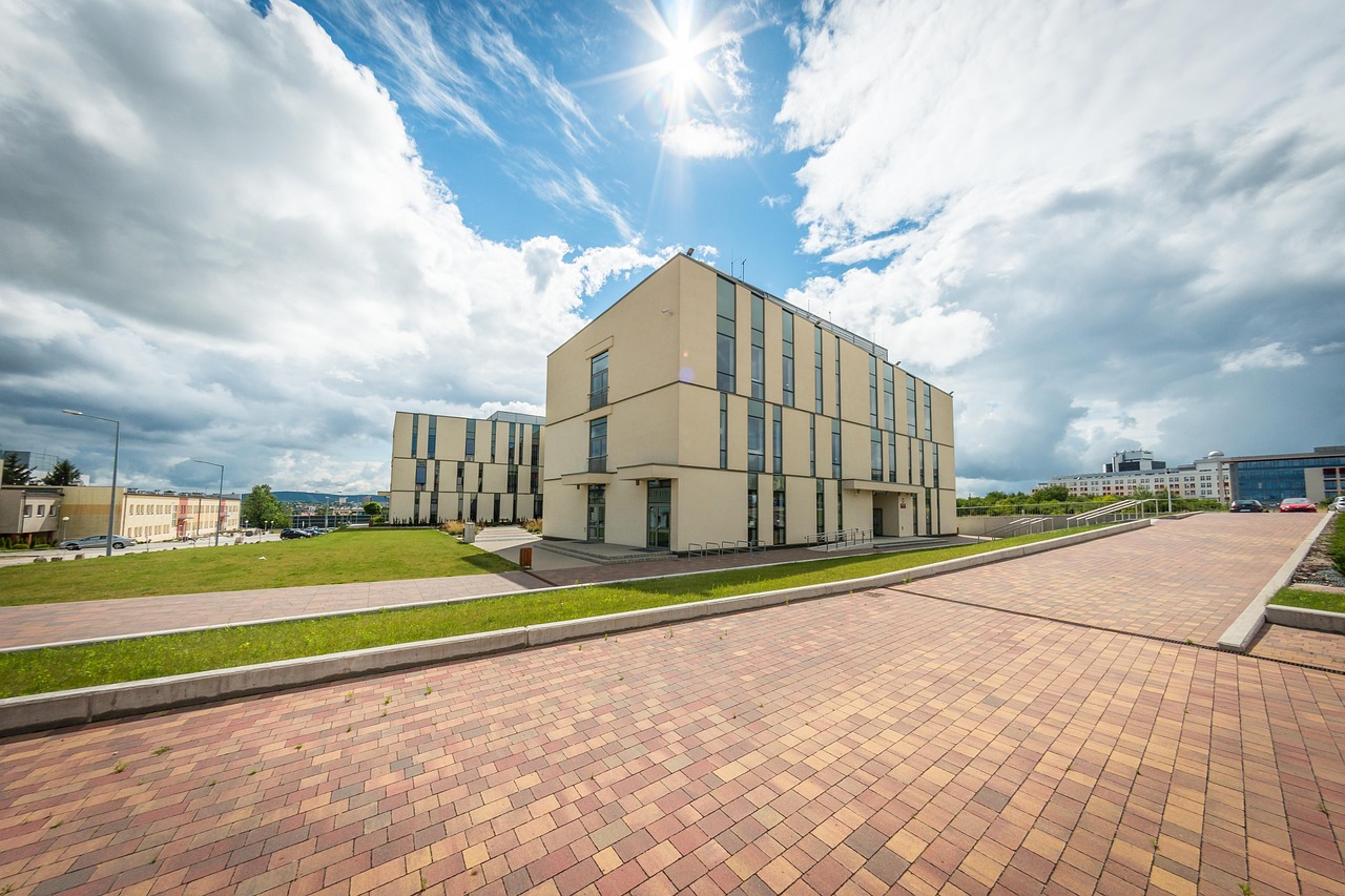 仲恺技工学校是否值得选择？深入解析与实用建议