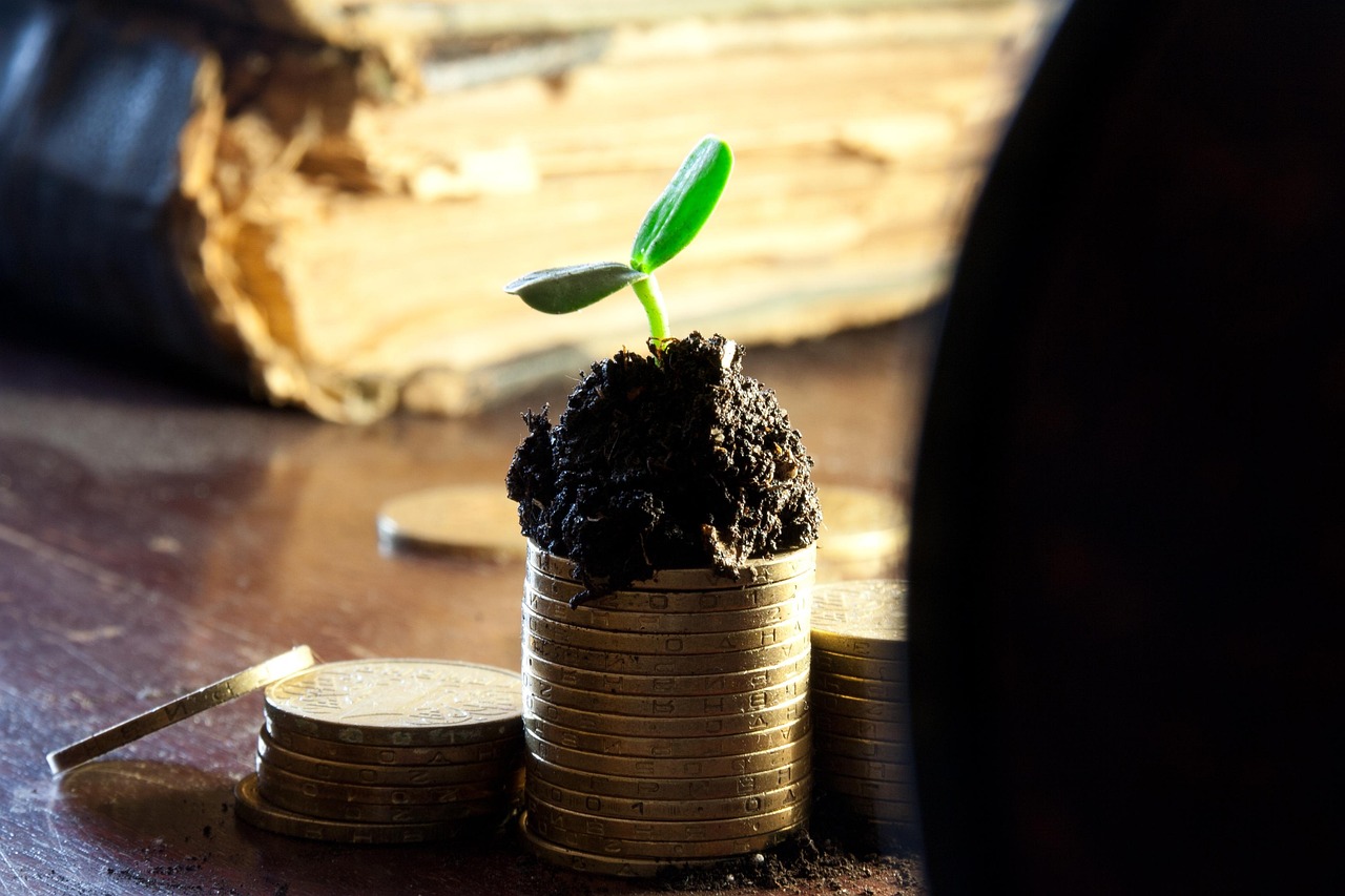 今晚数据揭晓，现货黄金能否再攀高峰？