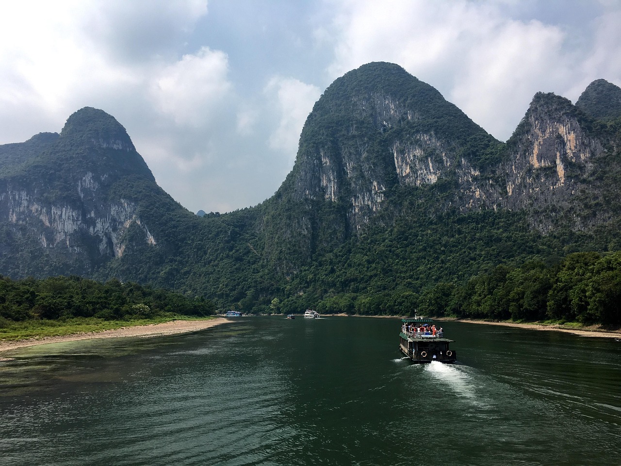 揭秘桂林老年团4天3晚仅需40元的背后真相，探究低价旅游的奥秘