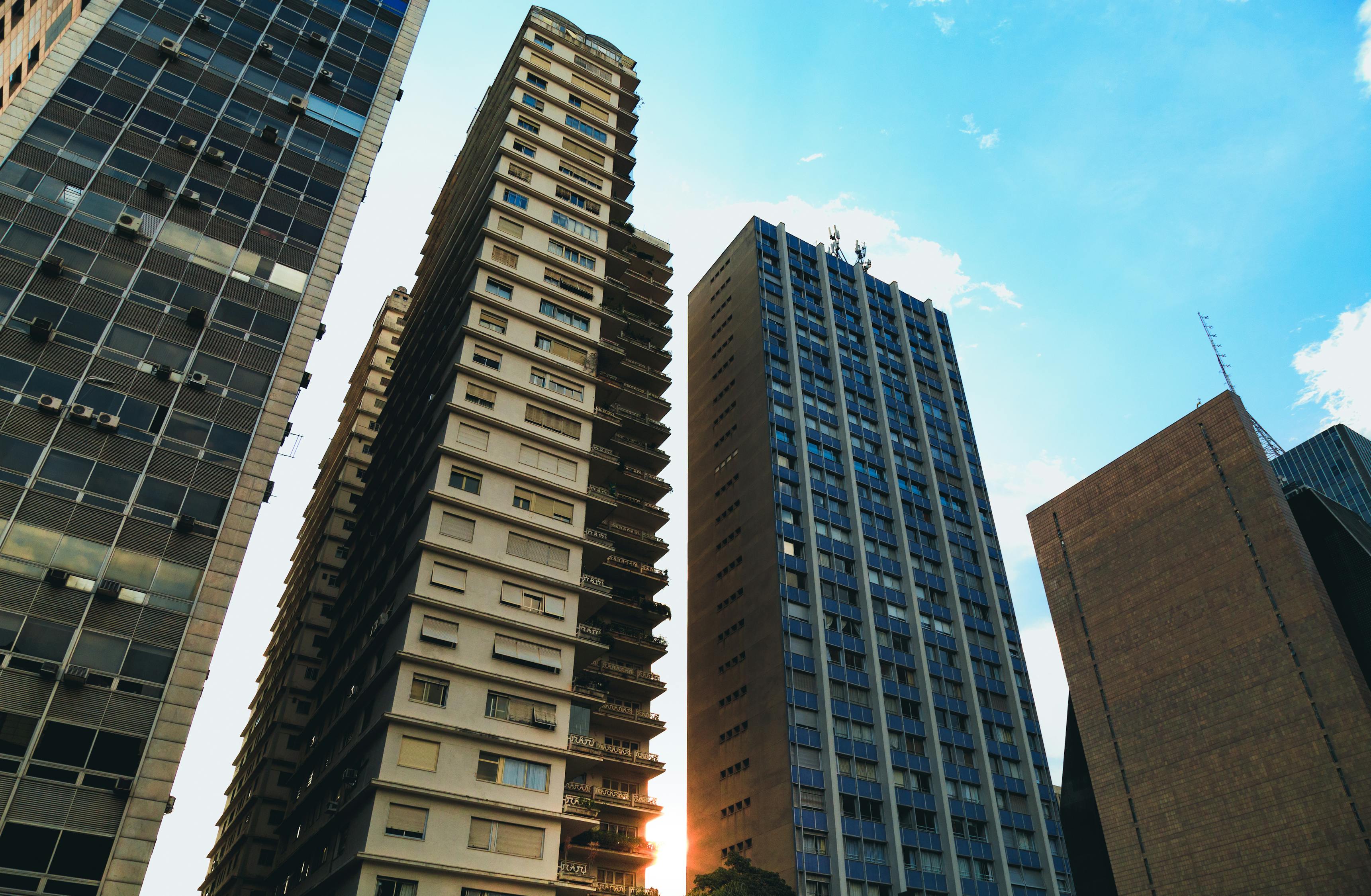 中天精装以1元收购顺瑜建筑100%股权，增资至3000万元