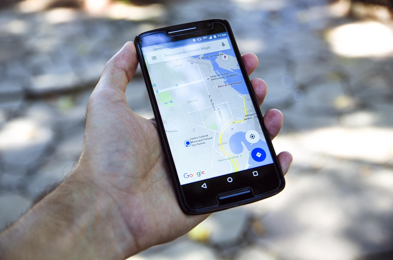 谷歌AI视频编辑应用Google Vids上线测试，主打智能剪辑与特效