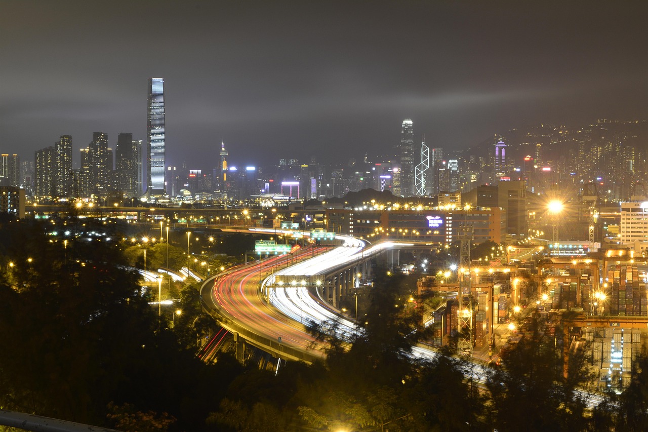 豫园股份2023年营收超581亿，文化赋能消费产业复苏趋势明显