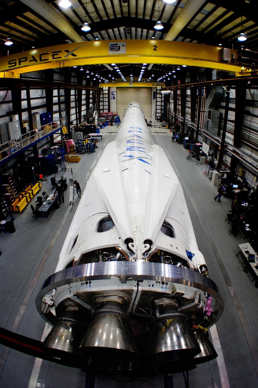 SpaceX星舰二次试飞失败自毁，探讨火箭发射失败的原因及影响