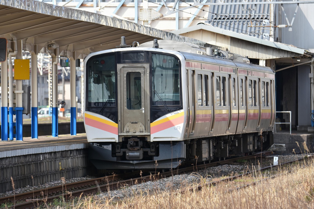 京沪高铁2024年净利润127.68亿元，同比增长10.59%，探讨其盈利增长背景