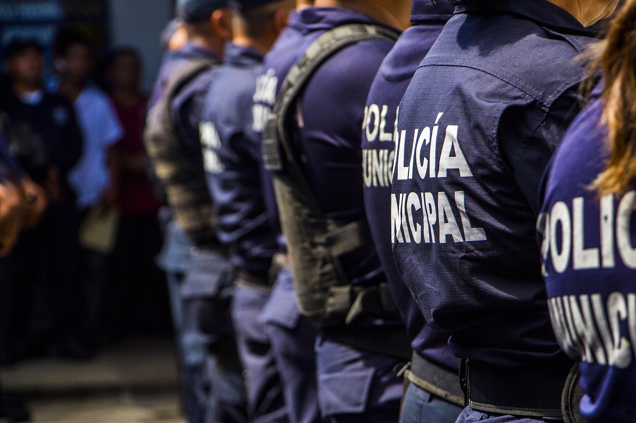米哈游携手警方打击私服外挂，维护游戏公平环境