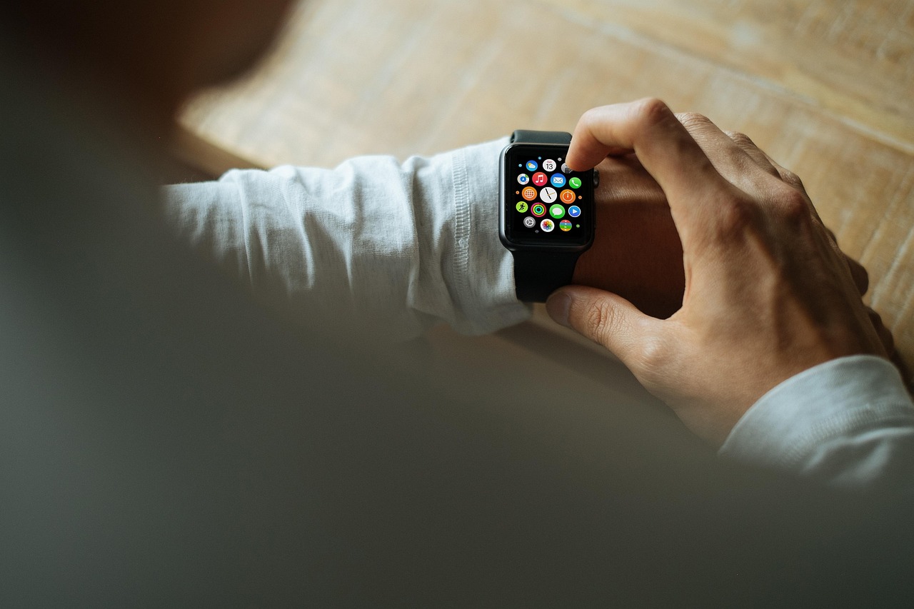 理想汽车支持苹果Apple Watch车控，实现手表远程操控车辆