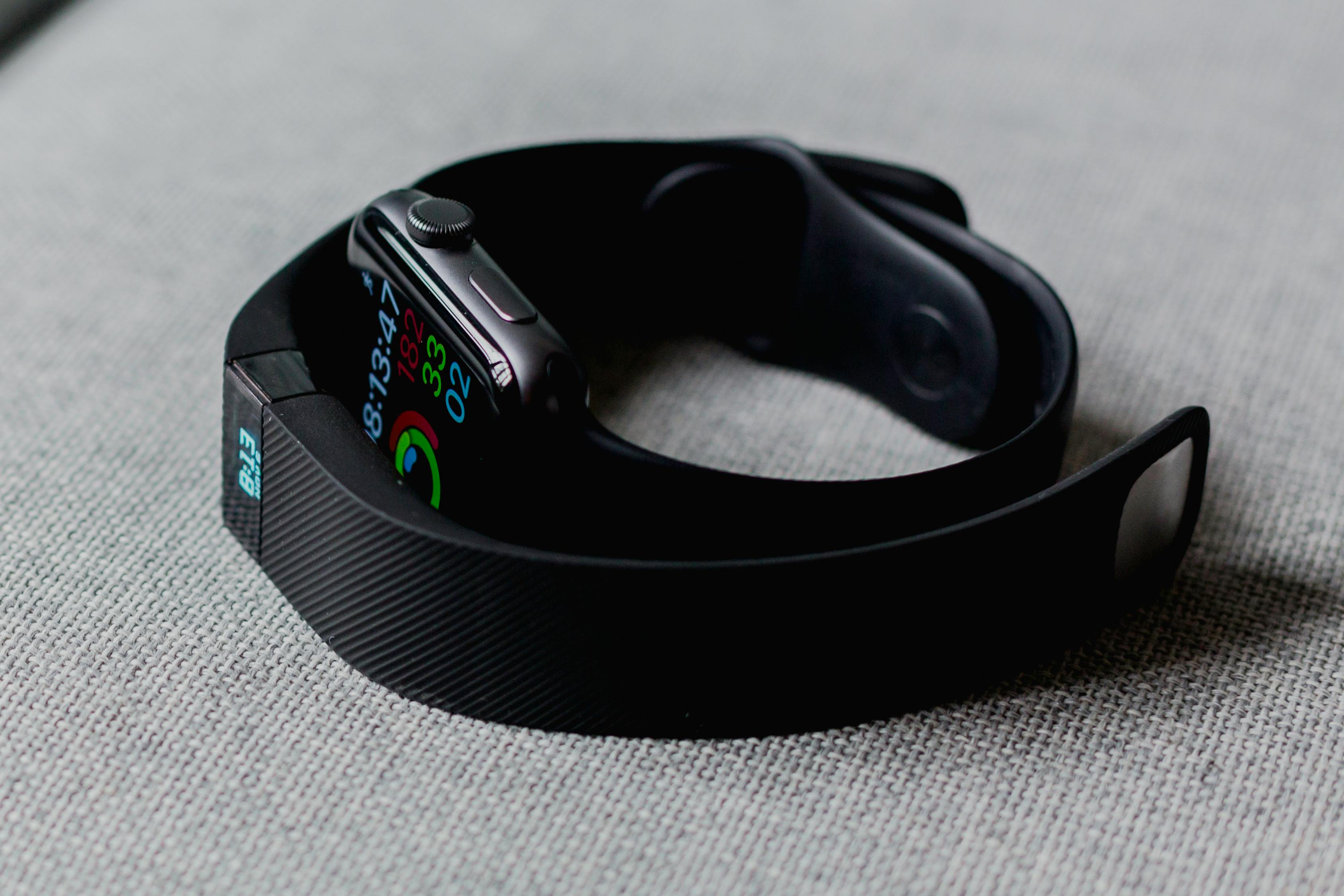 Apple Watch Series 7曝过热爆炸，疑因电池或软件故障