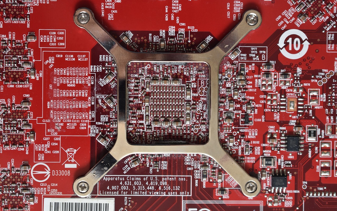 AMD下调RX6000系列显卡售价，最高降幅达30%